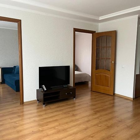 Center Two Bedroom Apartment Daugavpils Exterior photo